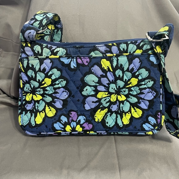 Vera Bradley Little Hipster - Picture 2 of 6